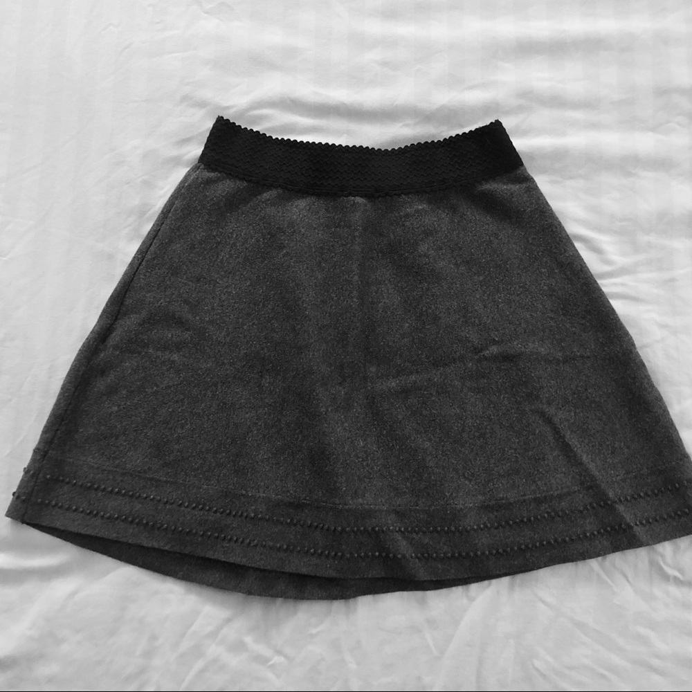 Club Monaco dark gray knit skirt